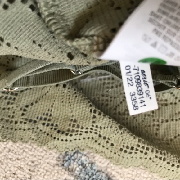 NWOT Aerie Being Lace Back Double Straps Sage Bralette Size L - Picture 9 of 10